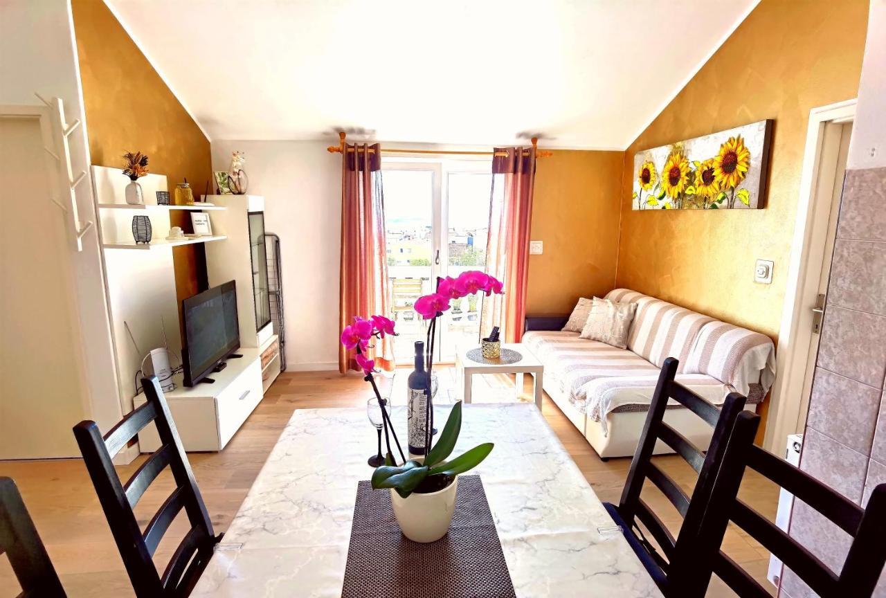 Apartments & Rooms Milena Vodice Kültér fotó