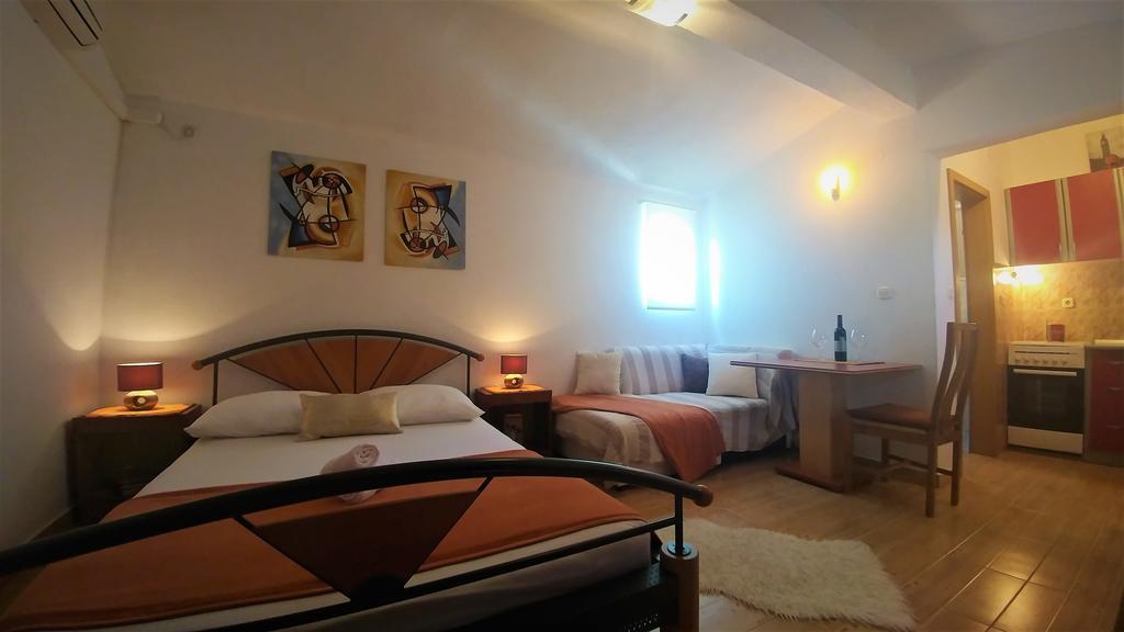 Apartments & Rooms Milena Vodice Kültér fotó