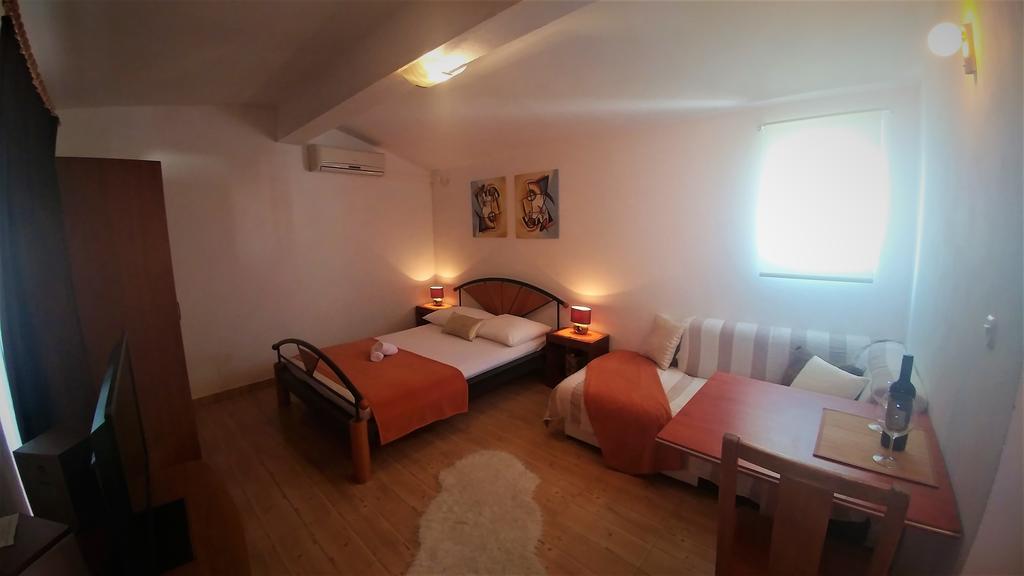 Apartments & Rooms Milena Vodice Kültér fotó