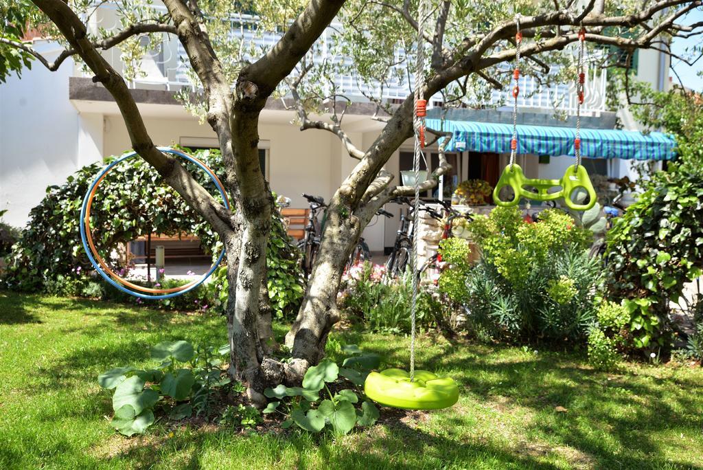 Apartments & Rooms Milena Vodice Kültér fotó