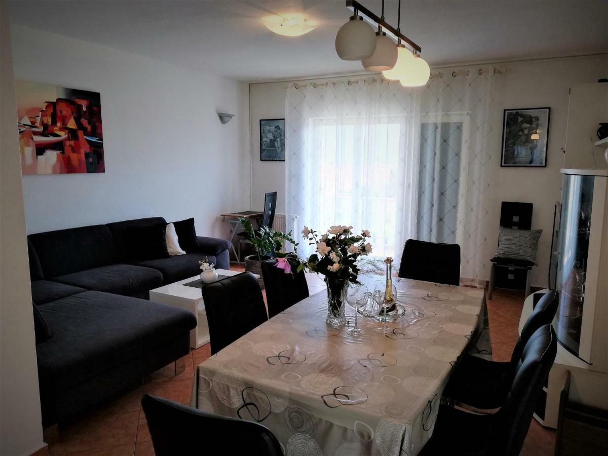 Apartments & Rooms Milena Vodice Kültér fotó